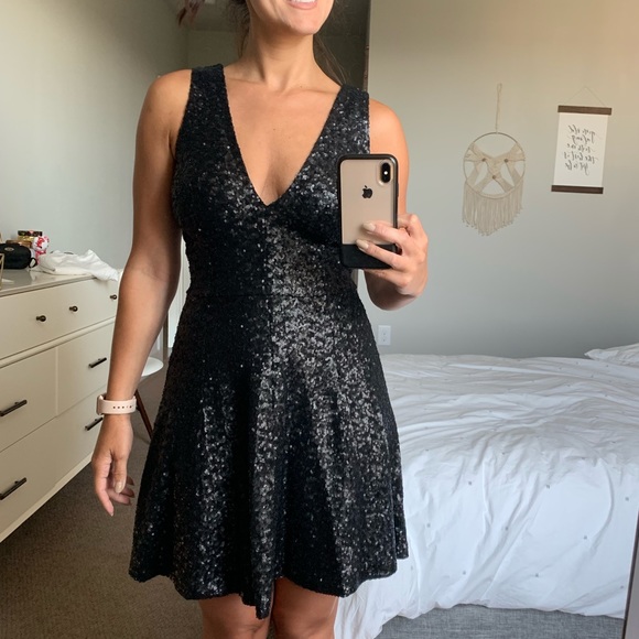 Dress the Population black sequin dress - Picture 3 of 4